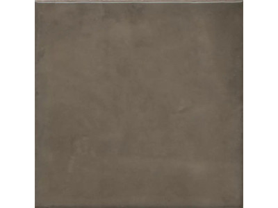 Фес коричневый глянцевый 15x15x0,77