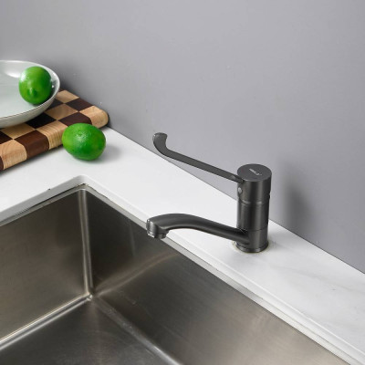 Смеситель для кухни BELZ оружейная сталь (B19019-3)