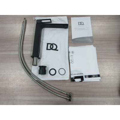 Смеситель для раковины высокий DQ Dortmund черный (DA1712005)