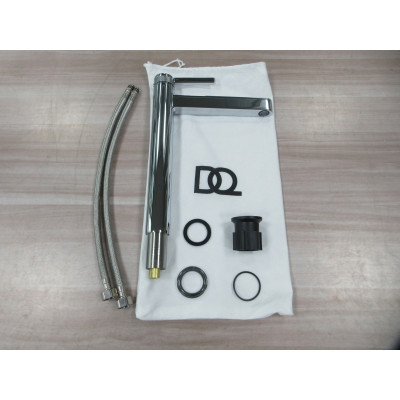 Смеситель для раковины высокий DQ Bonn хром (DA1702001)