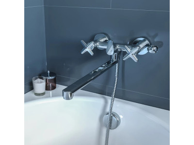 Смеситель для ванны с длинным изливом IDDIS Acros (ACRSBL2i10WA)