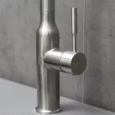 Смеситель Lemark Expert для кухни с вытягивающимся поворотным изливом (LM5086S)